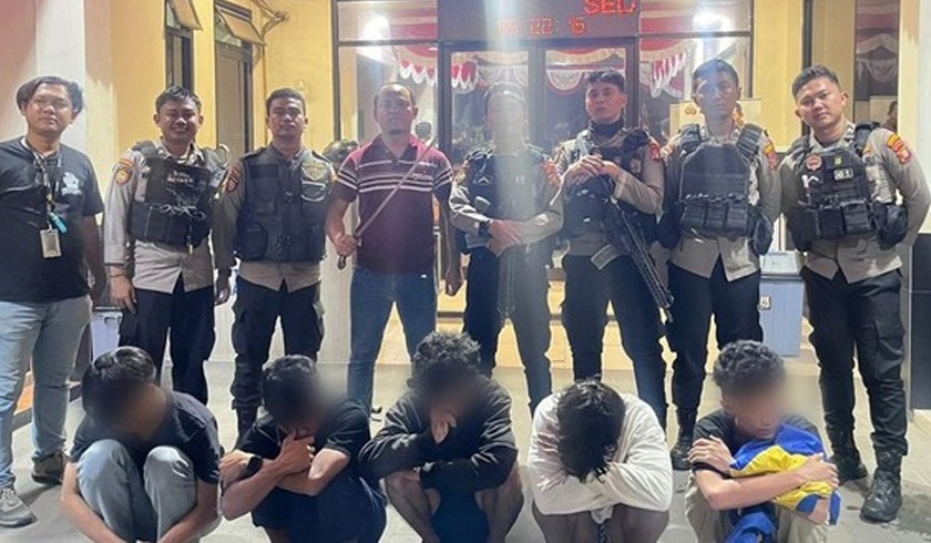 Diduga Hendak Tawuran Belasan Remaja Bawa Sajam di Amankan Polisi