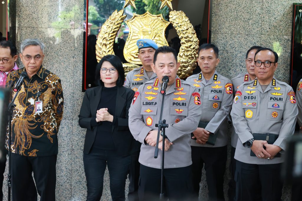 Berantas Korupsi Polri dengan KPK Jalin Sinergi 