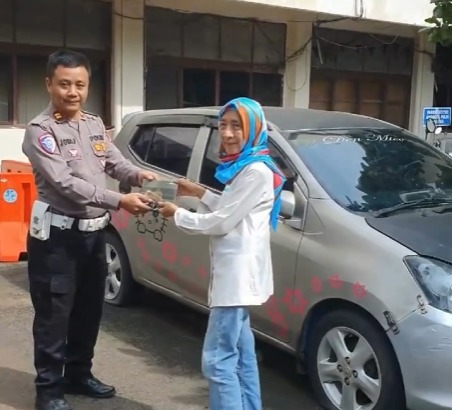 Polisi Berhasil Temukan Mobil Hilang Sejak 2018, Pemilik Tak Kuasa Tahan Haru