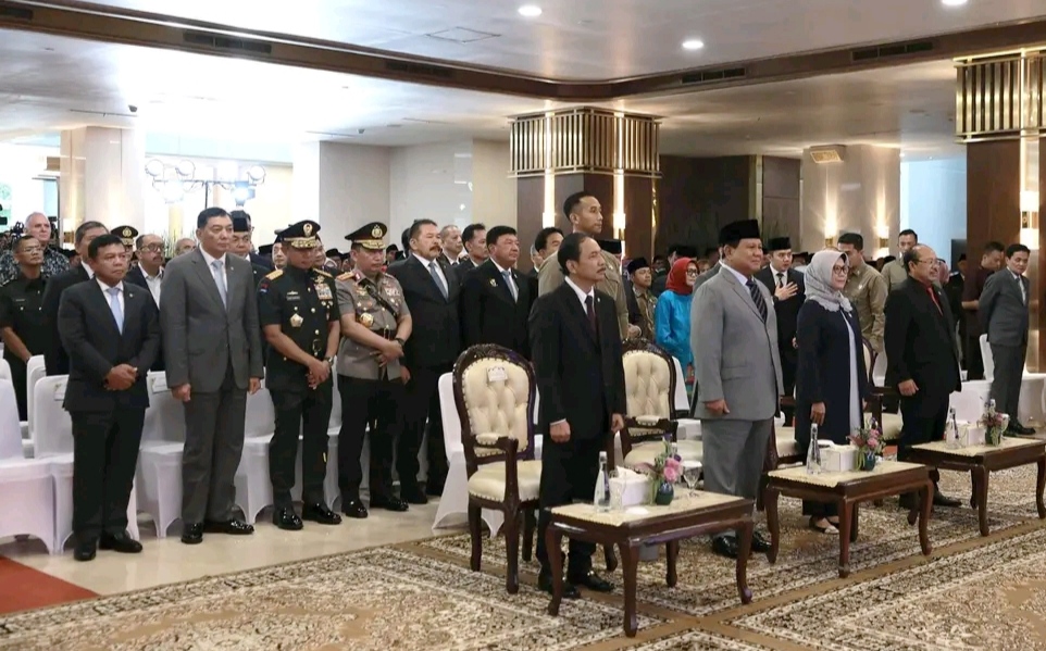 Panglima TNI Dampingi Presiden RI Hadiri Sidang Istimewa Laporan Tahunan Mahkamah Agung RI Tahun 2024