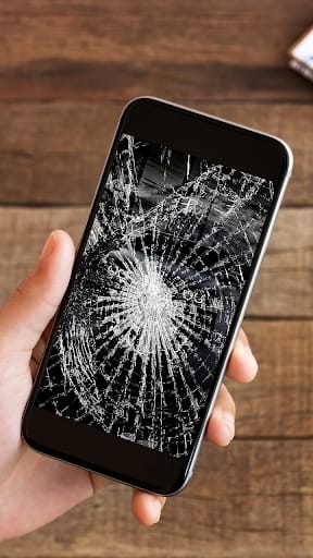 Apa Itu Proteksi Layar Retak Gojek? “Sertifikat Cracked Layar HP”, Asuransi atau Penipuan?