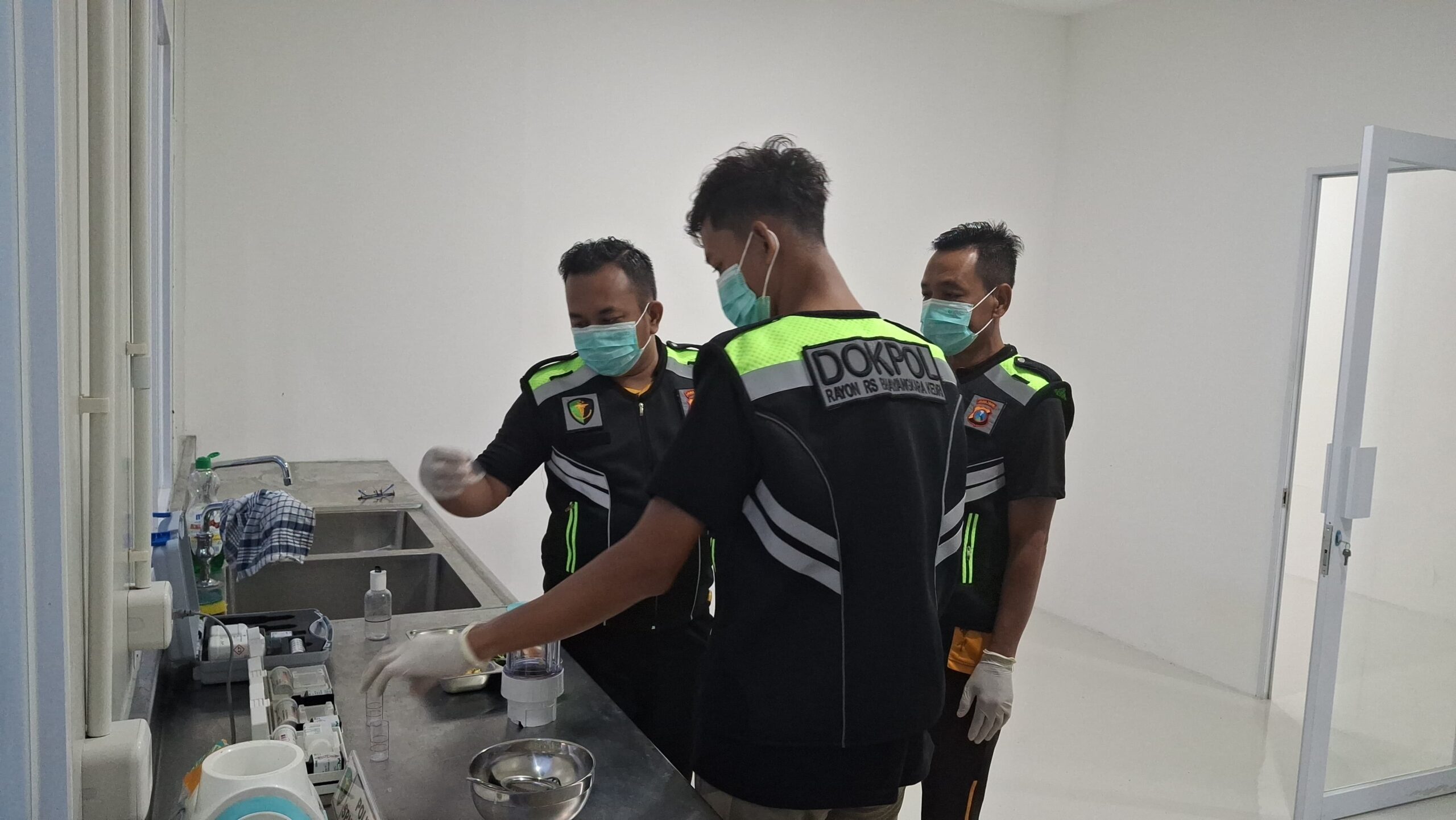 Polda Jatim Konsisten Penuhi Gizi Pelajar, Program MBG Masuki Hari Keempat