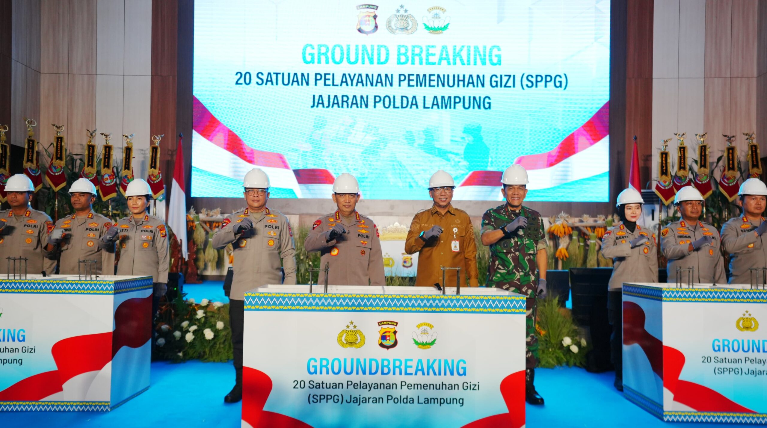 Kapolri Tegaskan Komitmen MBG Lewat Peresmian 20 SPPG di Polda Lampung