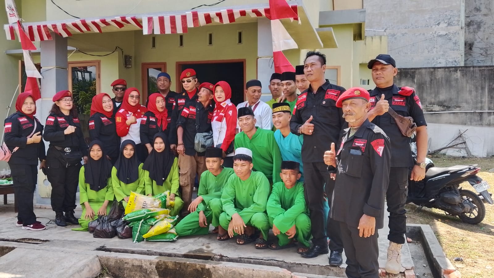 HUT RI ke-80, DKD Garda Prabowo Riau Gelar Aksi Sosial: Sembako Untuk Warga & Santunan Yatim-piatu