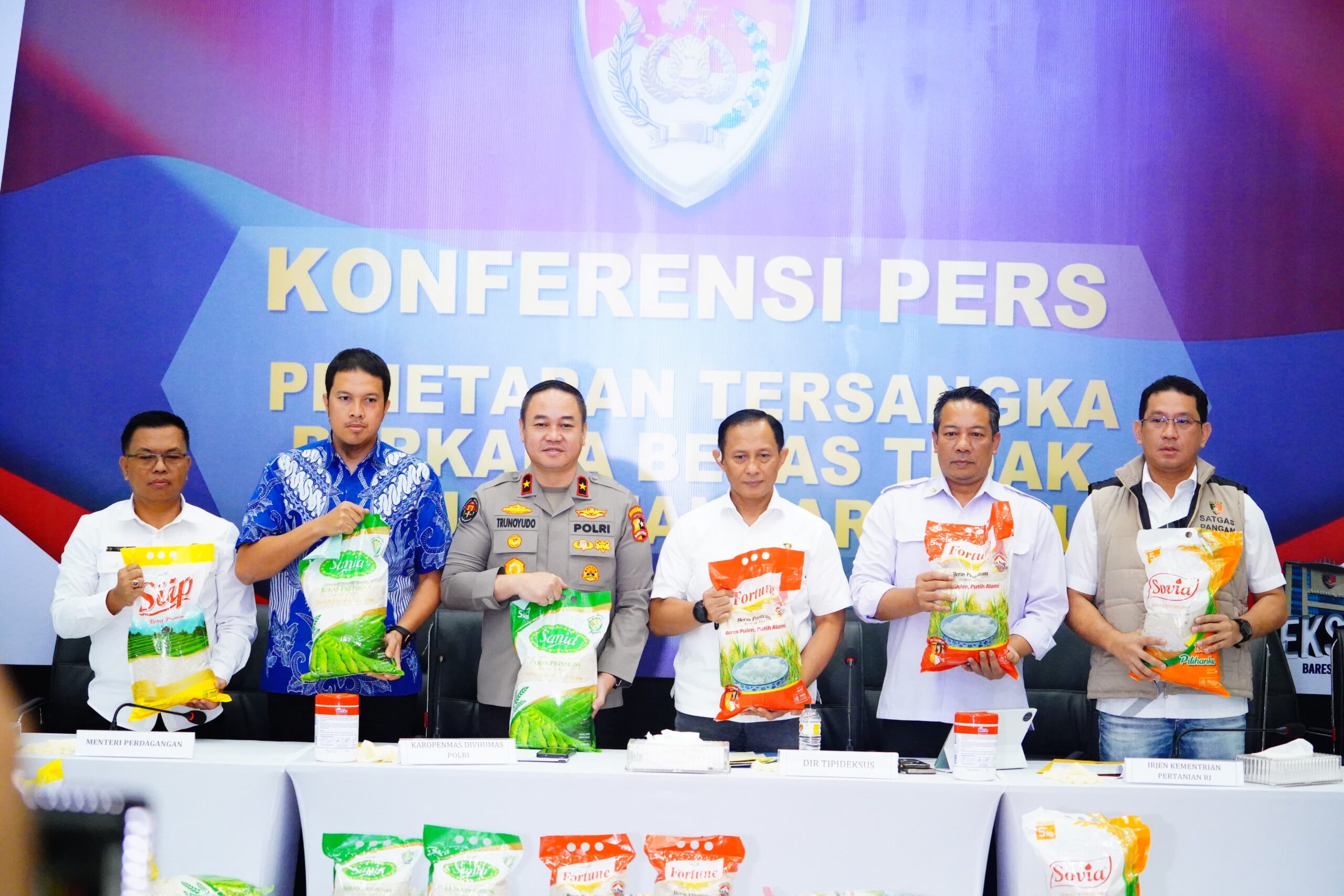 Kasus Beras Oplosan Terungkap, Tiga Orang Jadi Tersangka