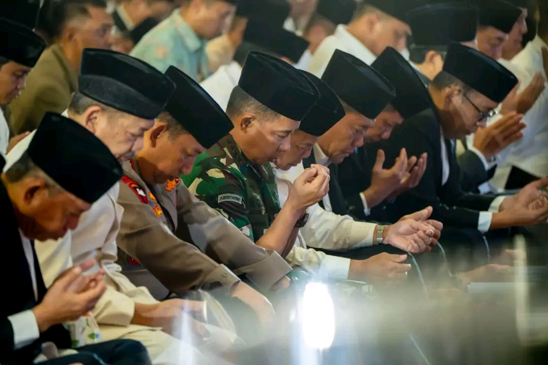 Panglima TNI Hadiri Peringatan Maulid Nabi Muhammad SAW 1447 H di Masjid Istiqlal