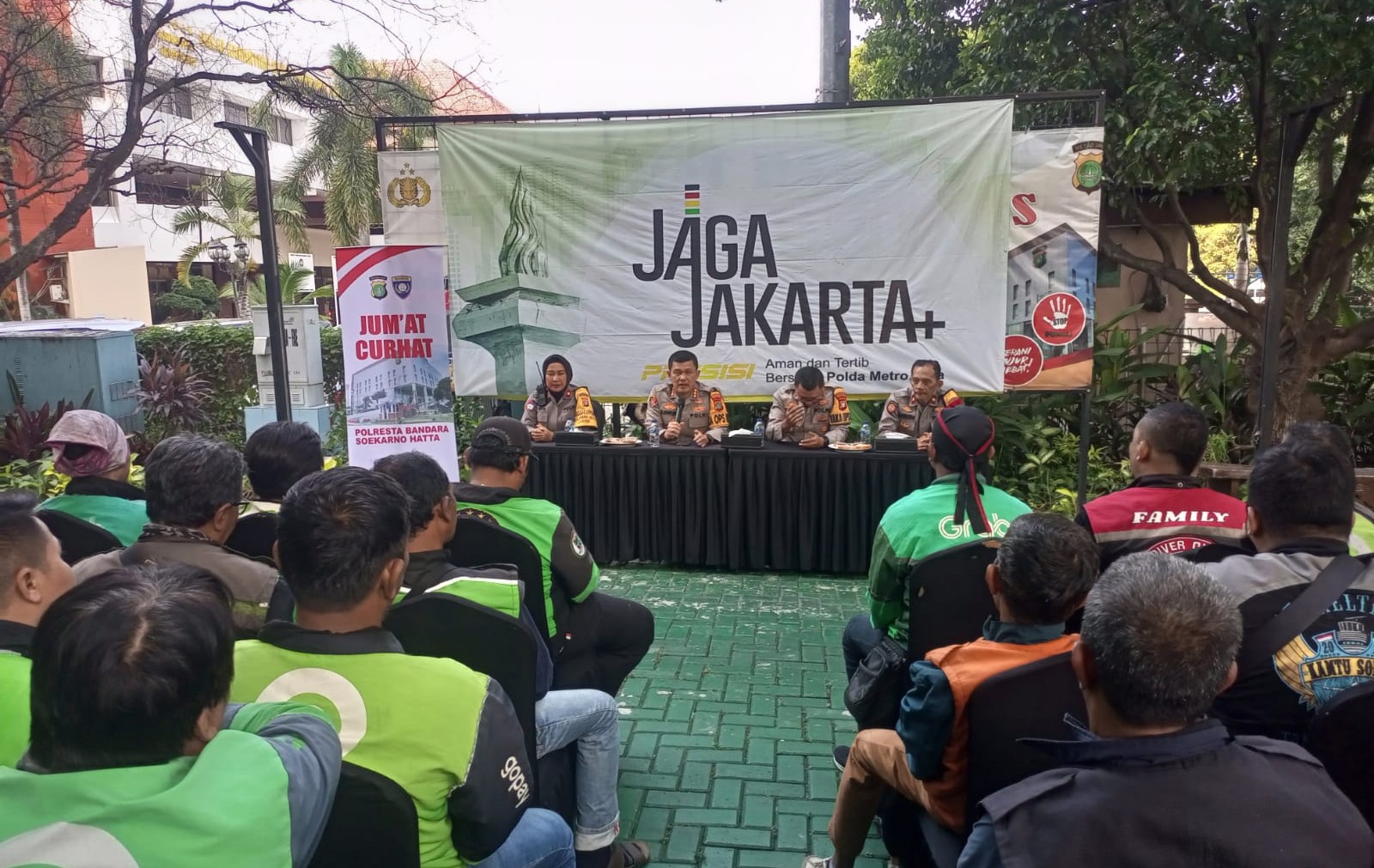 Kapolresta Bandara Soekarno Hatta Pimpin Kegiatan Bakti Kesehatan dan Baksos untuk Para Pengemudi dan Komunitas Ojol