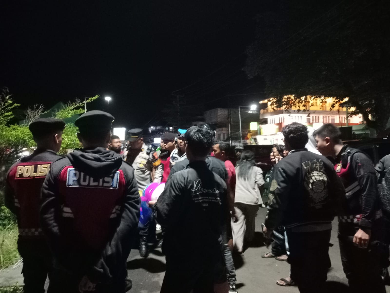 Pedagang Asongan Diamankan ke Polsek Palabuhanratu Usai Diduga Picu Kericuhan di Alun-Alun Gado Bangkong