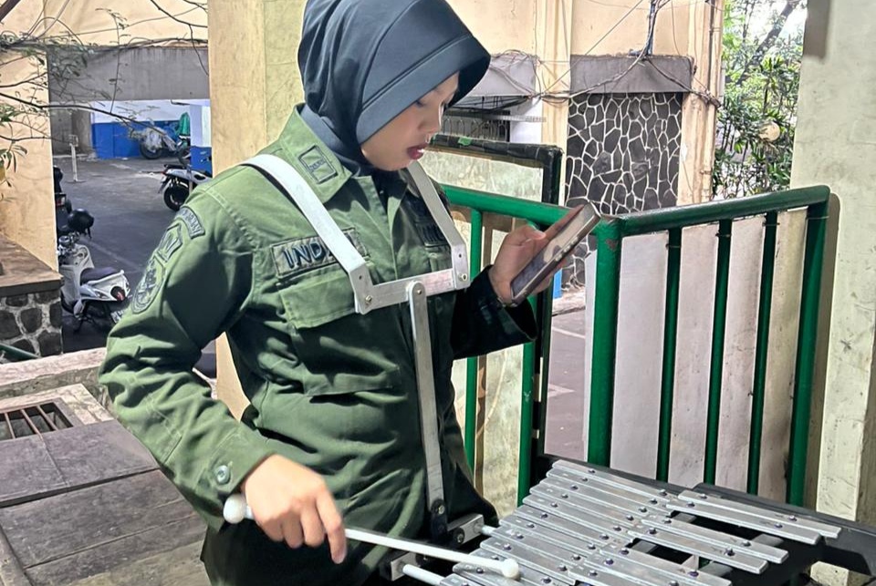 Alumni Menwa Unpas Angkatan 90-an Sumbang Perlengkapan Diklatsarmil dan Marching Band Dukung Regenerasi